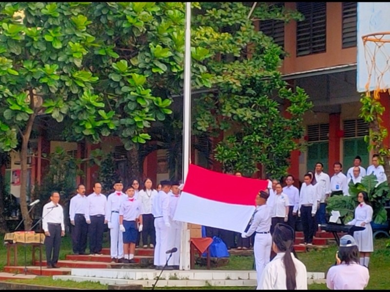 Upacara Bendera di SMA Xaverius 2 Palembang